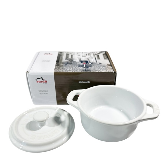 NEW Staub WHITE MINI ROUND CERAMIC COCOTTE 10cm - Picture 2 of 6